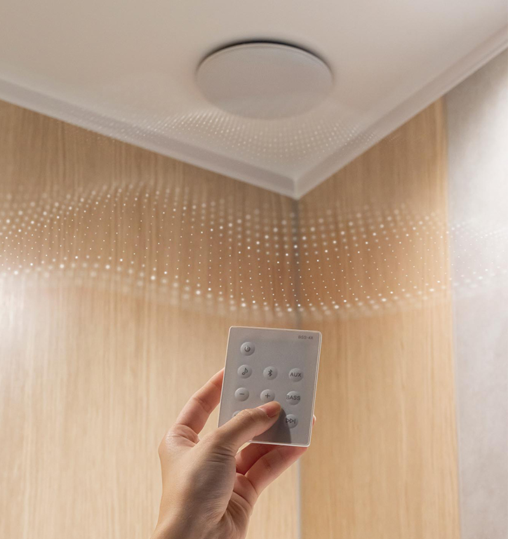 �����̂����Ƃ芴���������F�ׂ��ȖA�����ւ̐����Z���������A����������̏��������������܂��B�@������̂ۂ��ۂ������������F�̑S�̂��ݍ��ލׂ��ȖA���̂�c�܂ŉ��߁A����������������������������܂��B�@�����̉��ꂪ�����₷���F�ׂ��ȖA���畆�\�ʂ�ь��̉��܂œ��荞�݁A�����玉���z�����Ď�菜���܂��B