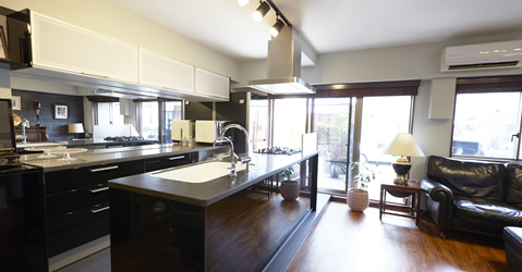 �p���e�C�X�g�̂��ƂȃC���e���A