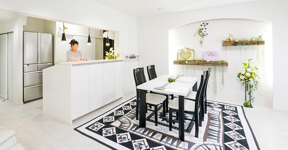 ���m�g�[���̃_�C�j���O�ɉf����ǖ�