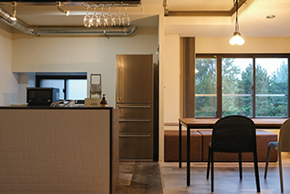 ���ƍ��Ɩ��邳�ƈÂ���