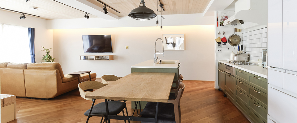 2�˂̏Z�܂����_�ɂȂ�����Ƃ肠��u�j�R�C�`�v�̉�