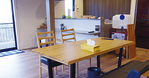 ���i�����K�ɕ�点�镽���̉�