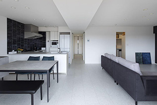 �V���v���̒��ɏ㎿�Ő������ꂽ���m�g�[���̑�l���