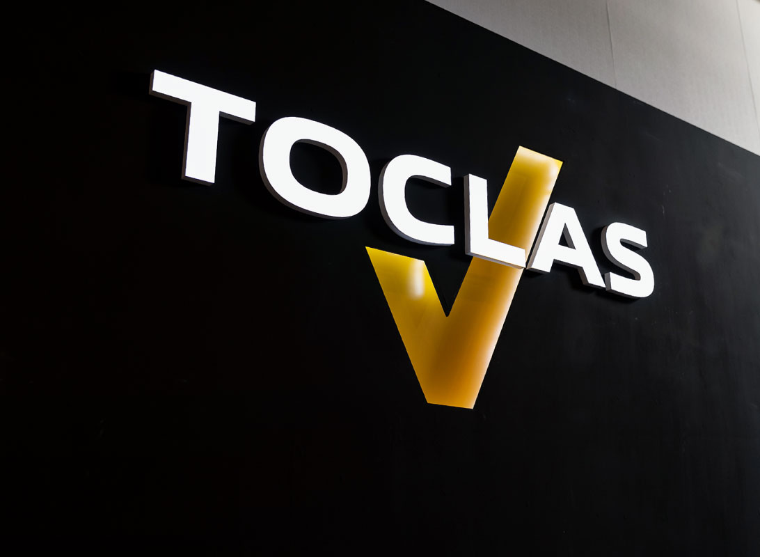 �g�N���X�C���[�W